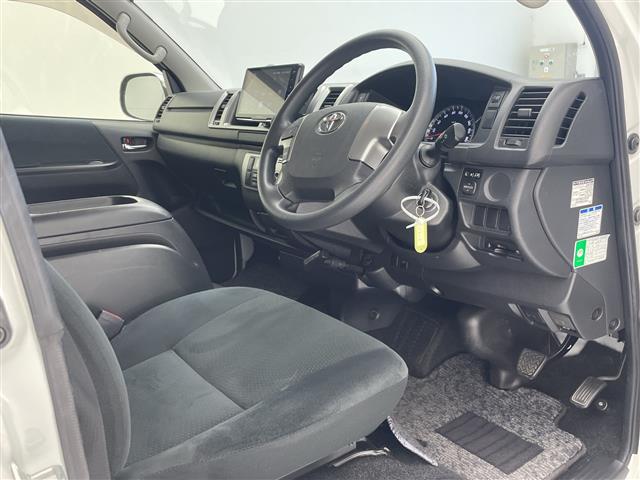 トヨタ ハイエースバン