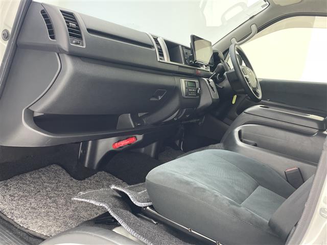 トヨタ ハイエースバン