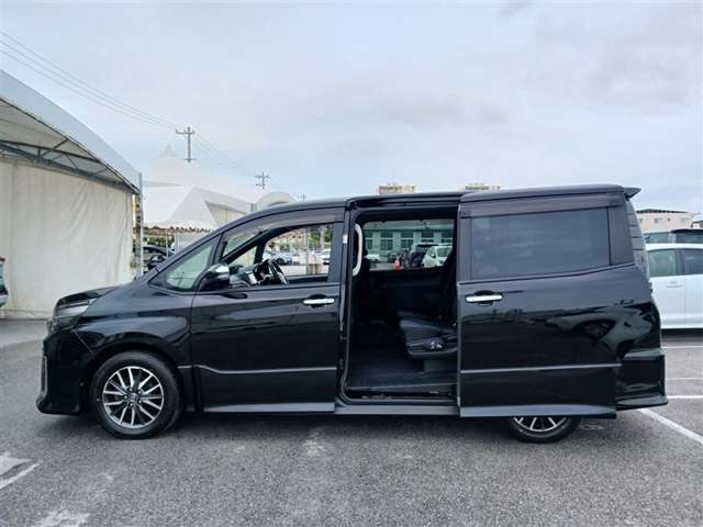 トヨタ ヴォクシー