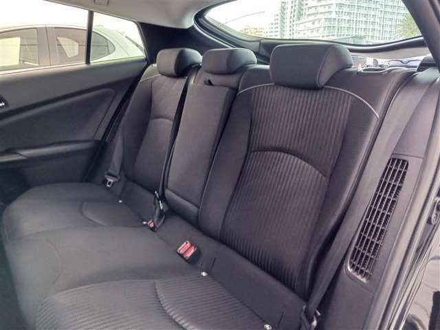 トヨタ プリウスPHV