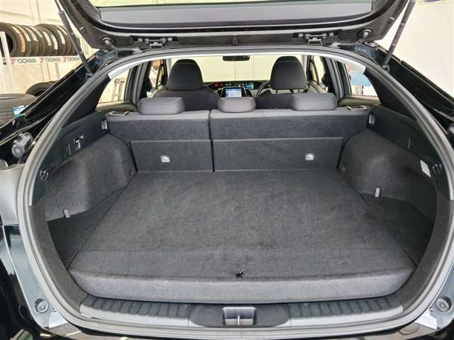 トヨタ プリウスPHV