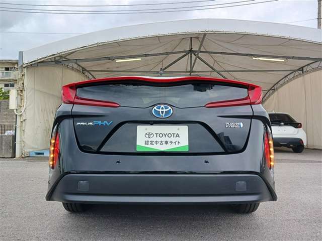 トヨタ プリウスPHV