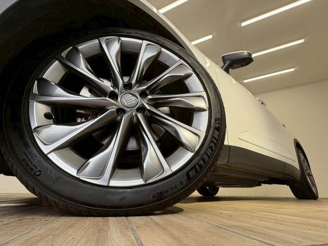 トヨタ クラウンクロスオーバー