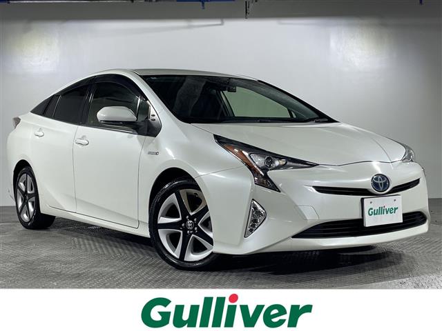 トヨタ プリウス