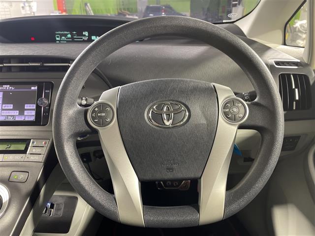 トヨタ プリウス