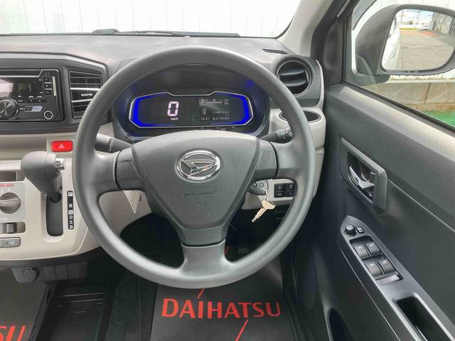 ダイハツ ミライース