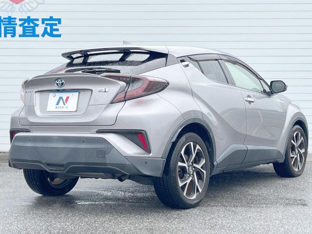 トヨタ C-HR