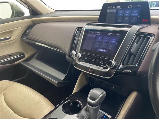 トヨタ クラウン