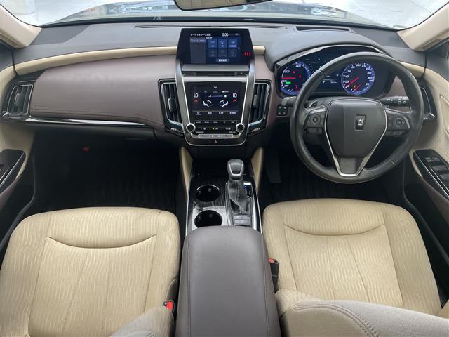 トヨタ クラウン