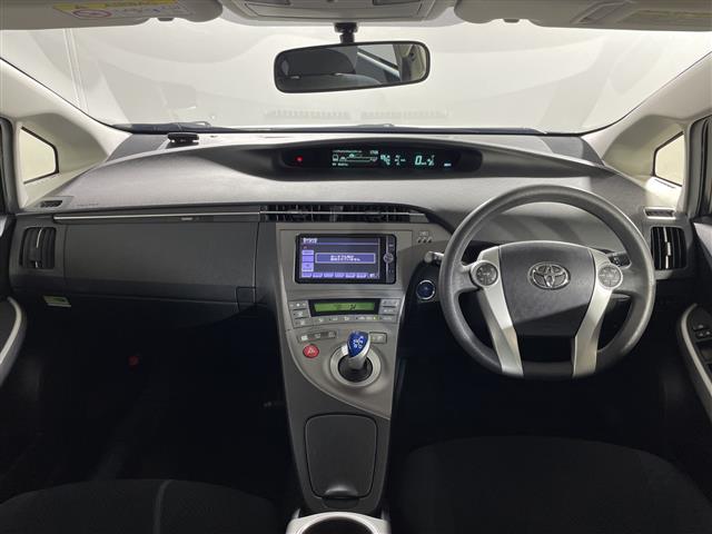 トヨタ プリウス