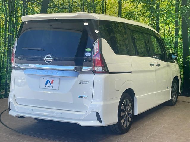 日産 セレナ
