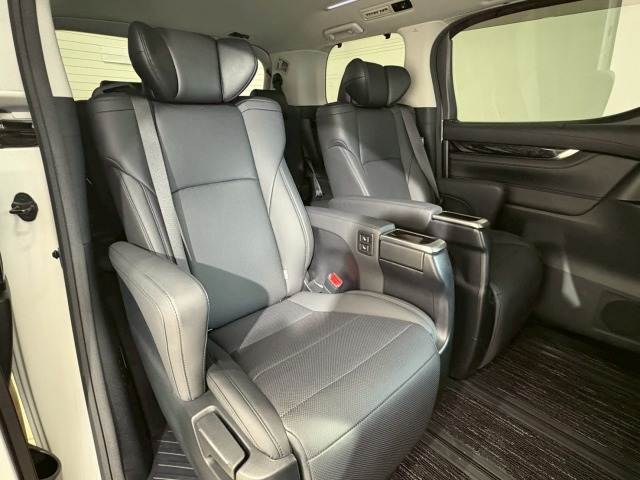 トヨタ ヴェルファイア