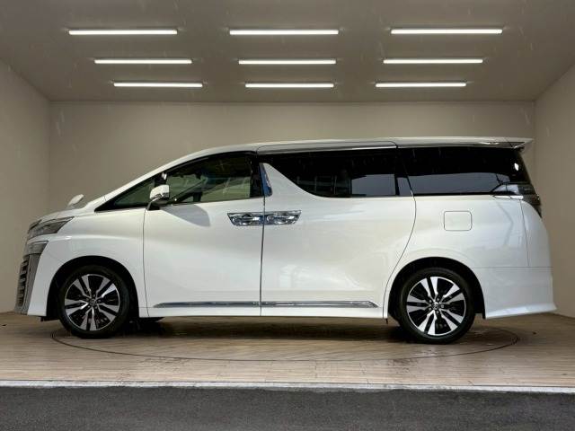 トヨタ ヴェルファイア