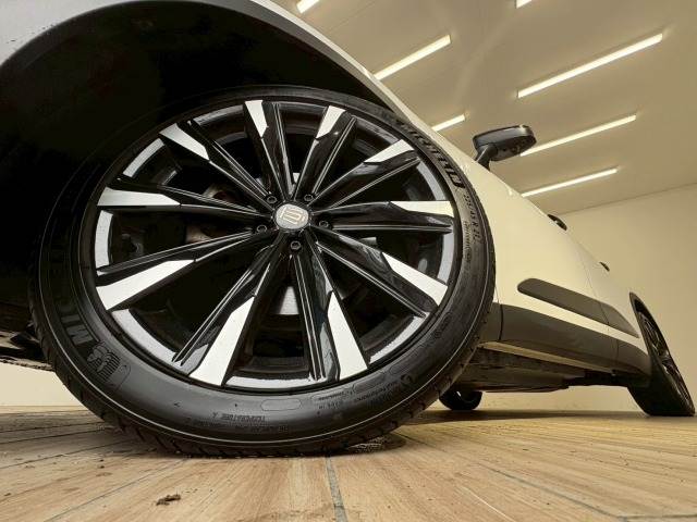 トヨタ クラウンクロスオーバー