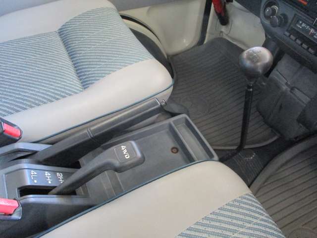 三菱 ミニキャブトラック