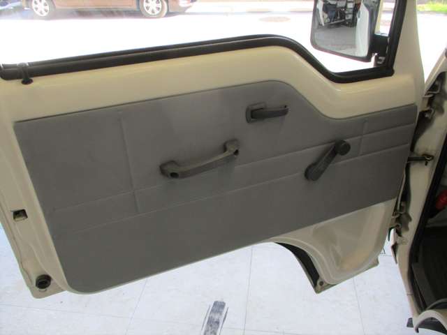 三菱 ミニキャブトラック