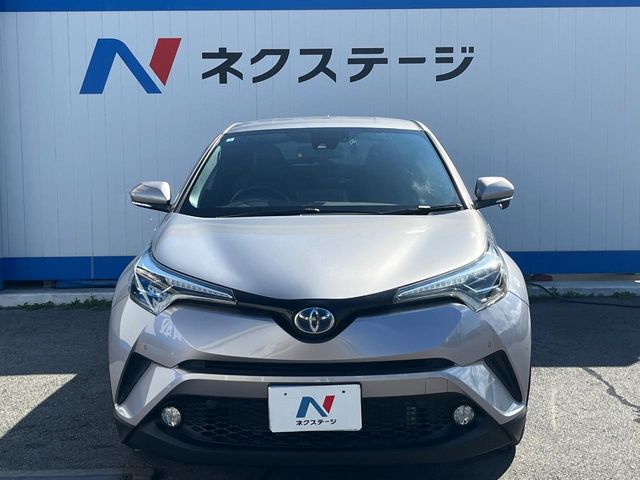 トヨタ C-HR