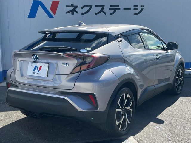 トヨタ C-HR