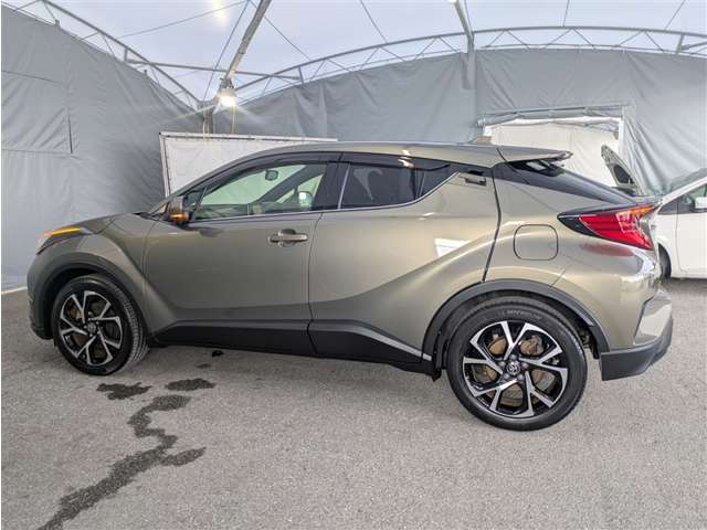 トヨタ C-HR
