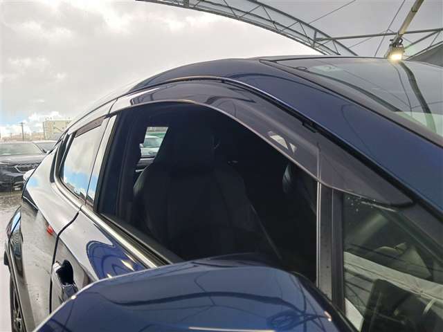 トヨタ C-HR