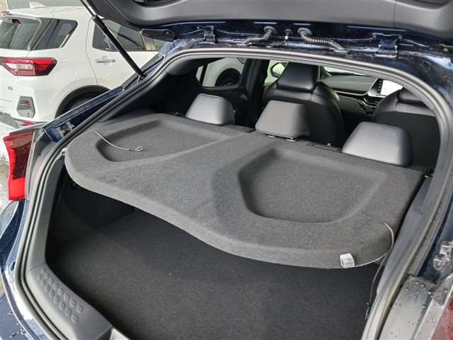 トヨタ C-HR