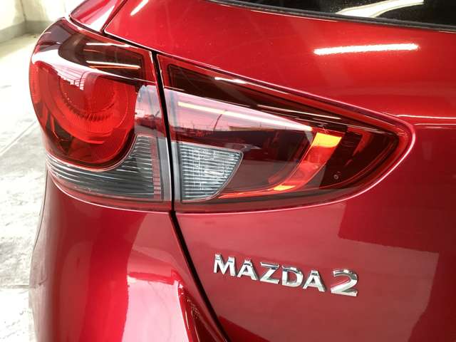 マツダ MAZDA2