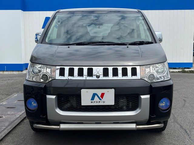 三菱 デリカD：5