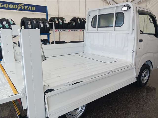 ダイハツ ハイゼットトラック