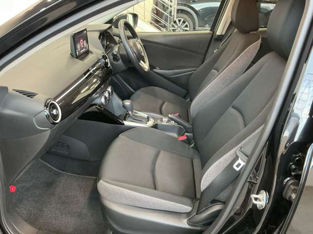 マツダ MAZDA2
