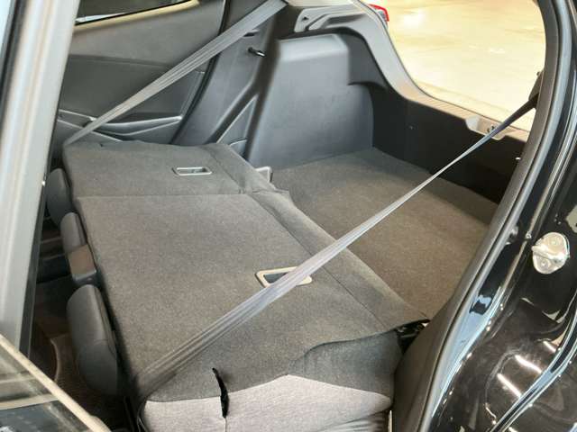 マツダ MAZDA2