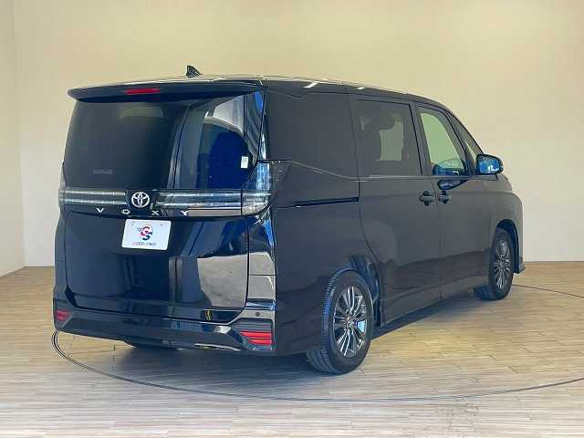 トヨタ ヴォクシー