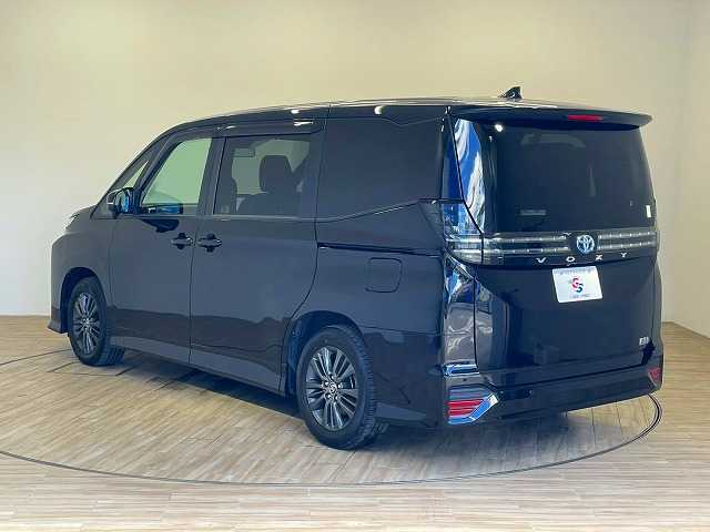 トヨタ ヴォクシー