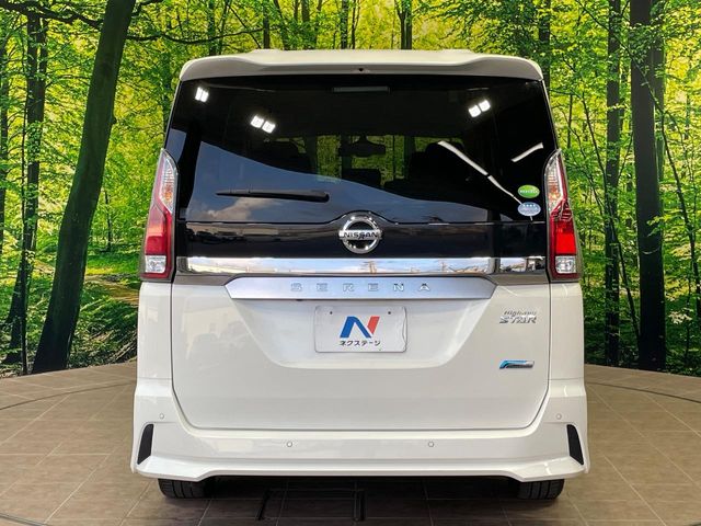 日産 セレナ