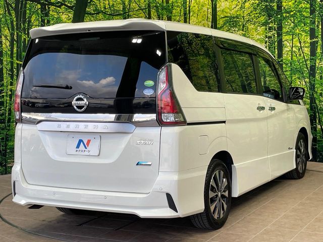 日産 セレナ