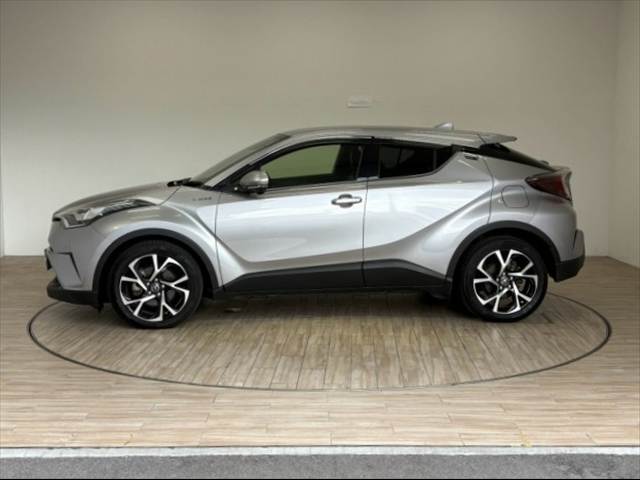 トヨタ C-HR