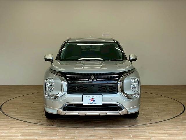 三菱 アウトランダー