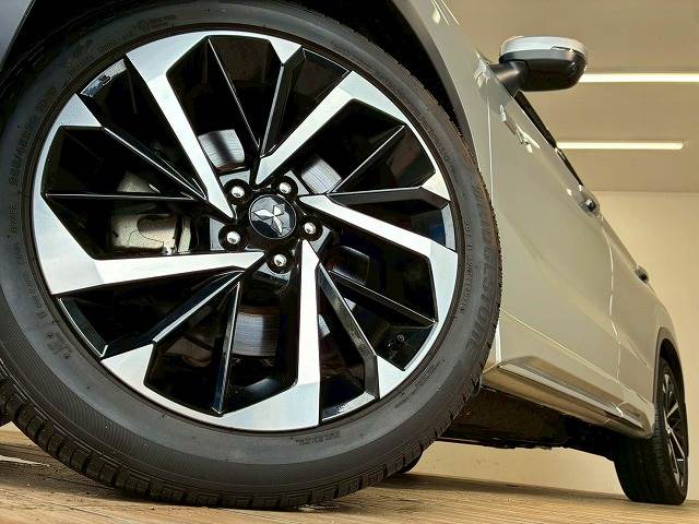 三菱 アウトランダー