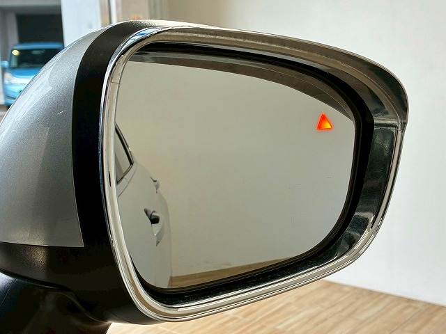 三菱 アウトランダー