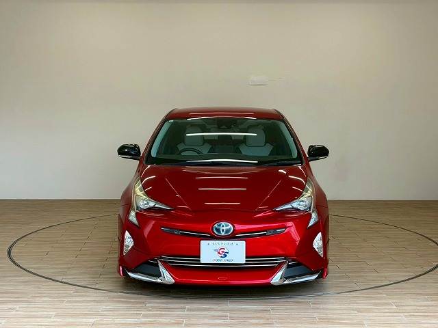 トヨタ プリウス