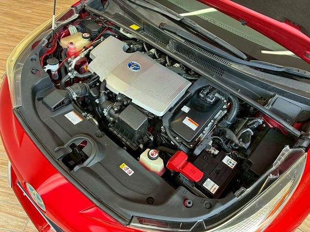 トヨタ プリウス