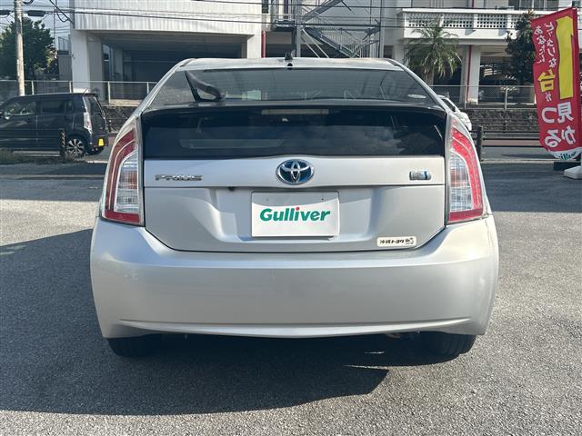 トヨタ プリウス