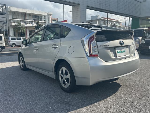 トヨタ プリウス