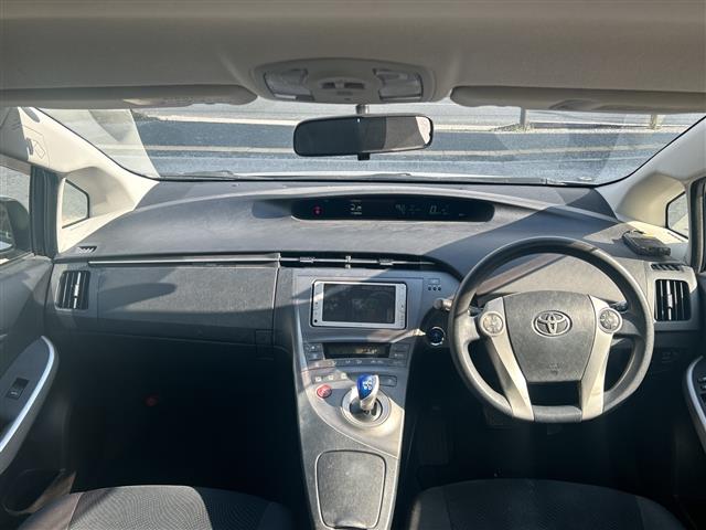 トヨタ プリウス