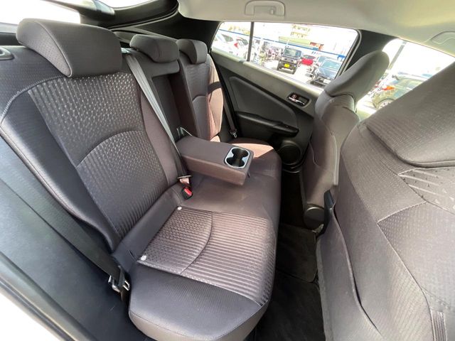 トヨタ プリウス