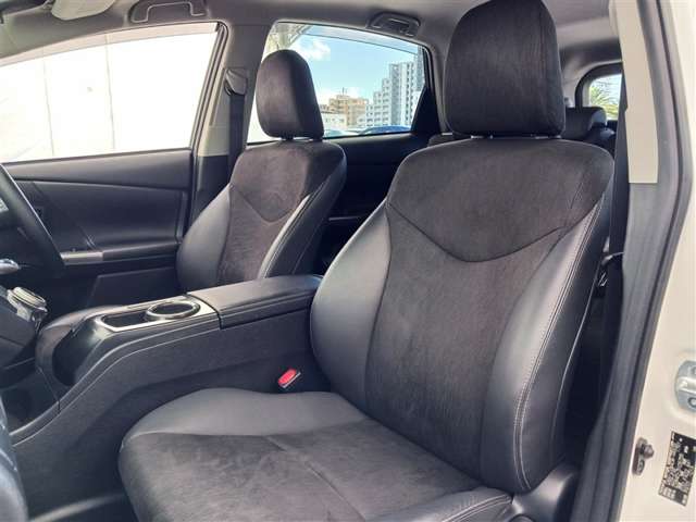 トヨタ プリウスα