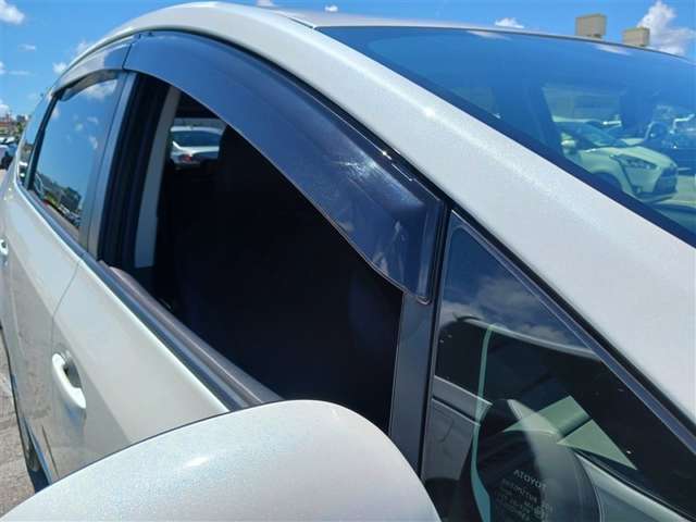 トヨタ プリウスα