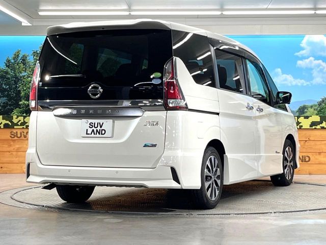 日産 セレナ