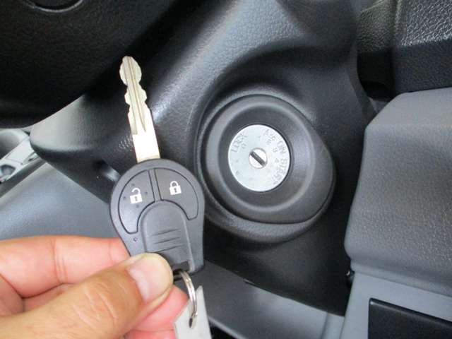 日産 NV200バネットバン