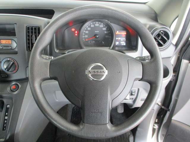 日産 NV200バネットバン