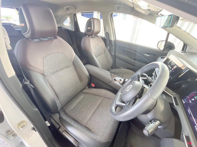 日産 ノートオーラ